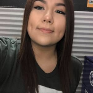 Meet your Posher, Stella